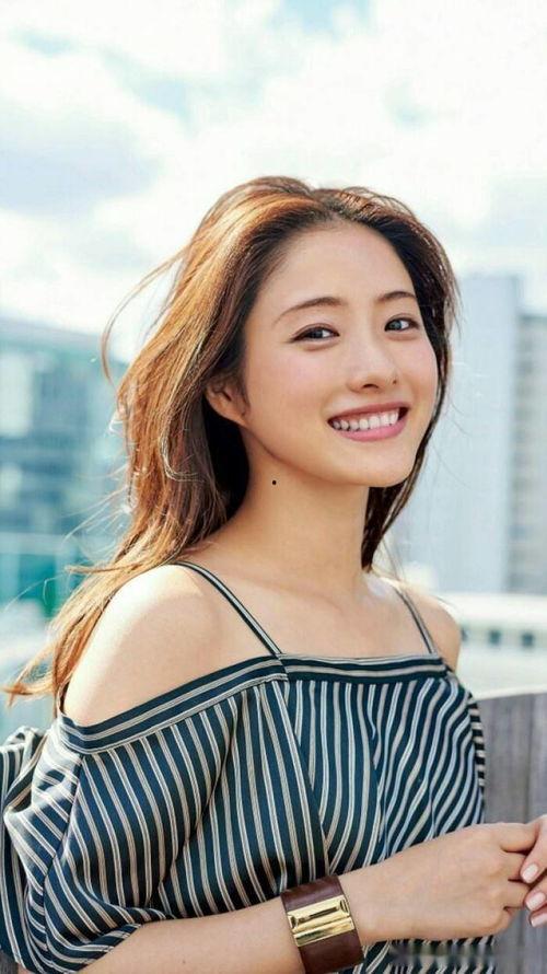 国产18到20岁美女毛片